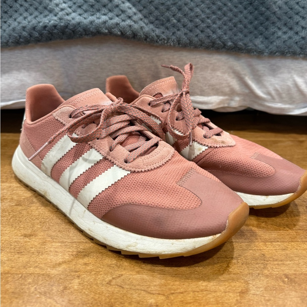 Adidas Womens Flashback BY9301 Pink Running Shoes Sneakers